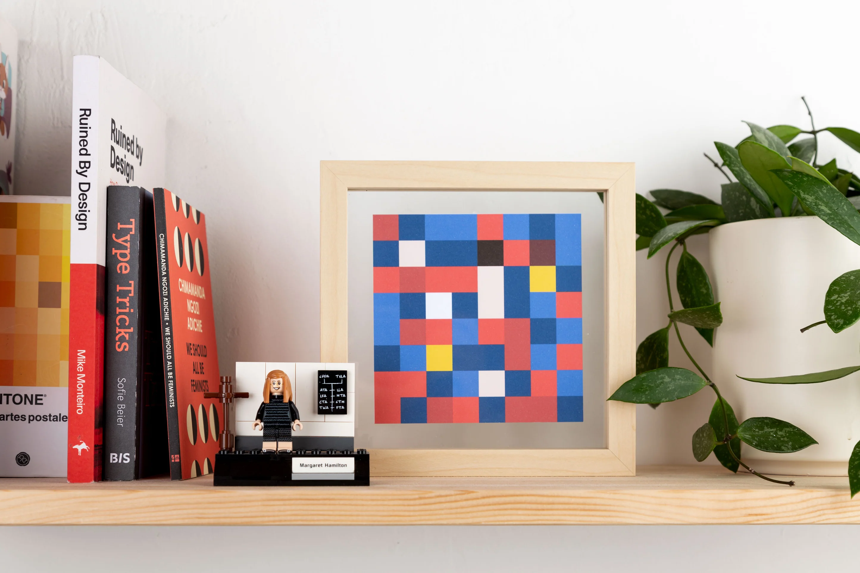 Abstract print of Mario Supermario.